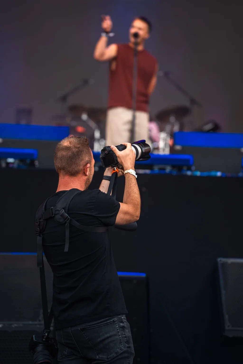 Robin Leltz photographing at Concert at SEA